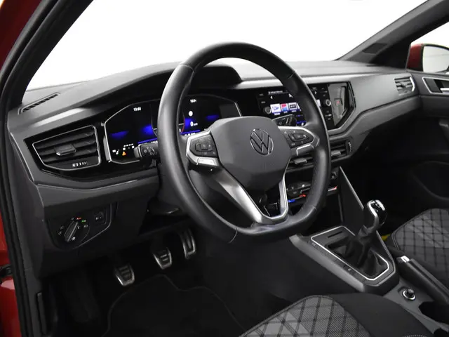 Volkswagen Polo 1.0 Tsi 95pk R-Line 2023 Benzine 3