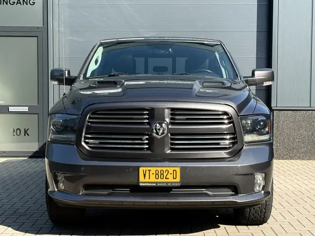 Dodge Ram 1500 5.7 V8 HEMI Quad Cab 6'4 2016 LPG/Gas 21