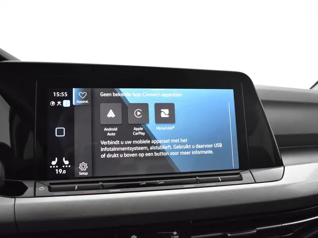 Volkswagen Golf Variant 1.0 TSI 110pk Life 2023 Benzine 20