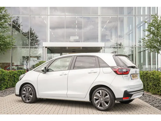 Honda Jazz 1.5i e:HEV ADVANCE 2024 Hybride Benzine 28