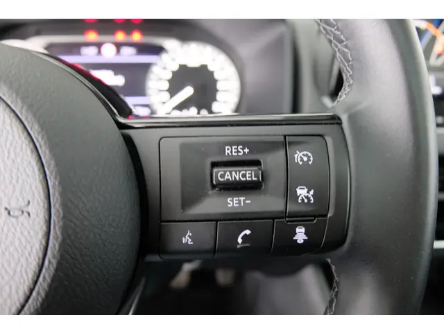 Nissan QASHQAI 1.3 MHEV Acenta 2021 Hybride Benzine 17