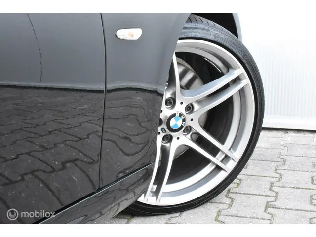 BMW 3 Serie Coupé 325i High Executive 2012 Benzine 21