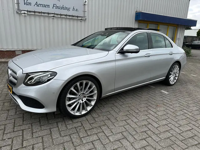 Mercedes-Benz E-Klasse 220 d Lease Edition 2016 Diesel 2