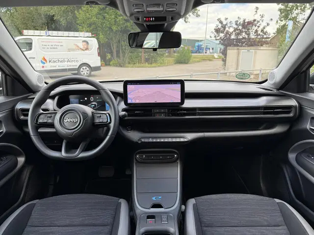 Jeep Avenger Longitude 54 kWh Aut. 2023 Elektrisch 15