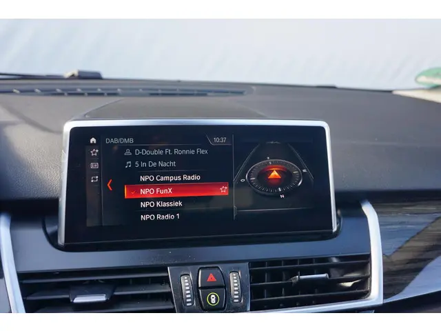 BMW 2 Serie Gran Tourer 216i 2022 Benzine 21