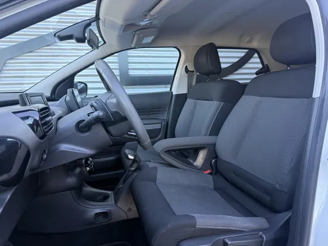 Citroën C4 Cactus 1.2 PureTech Shine 2015 Benzine 8