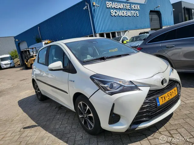 Toyota Yaris 1.5 Hybrid Active 2018 Hybride Benzine