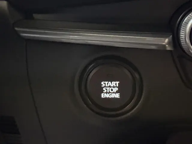 Mazda 3 2.0 e-SkyActiv-G M Hybrid 122pk 2019 Benzine 12