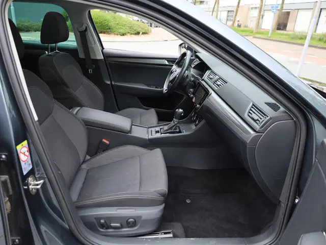 Škoda Superb Combi iV 1.4 TSI PHEV 2021 Hybride Benzine 38