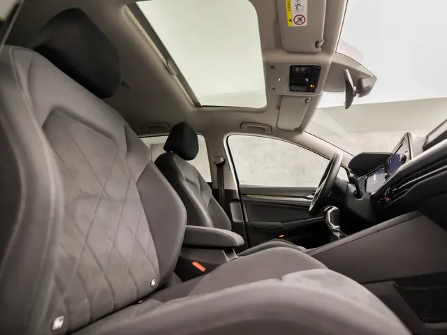 Volkswagen Golf 1.5 TSI Sport 2020 Benzine 8