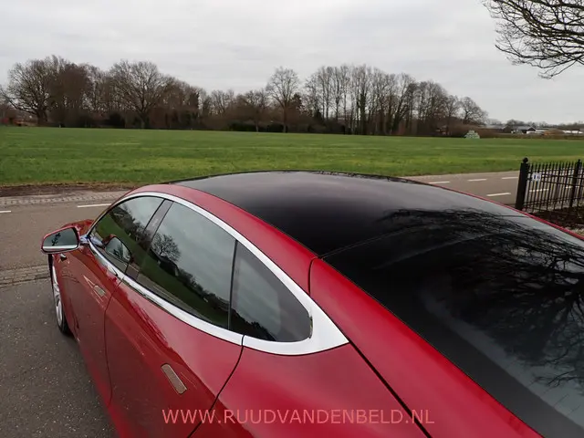 Tesla Model S 75D 2017 Elektrisch 25