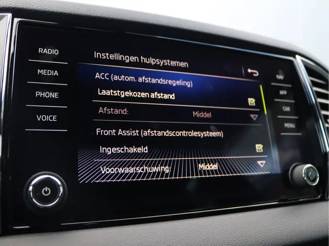 Škoda Karoq 1.5 TSI ACT Sportline 2019 Benzine 50