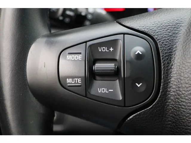 Kia Carens 1.6 GDi ExecutiveLine 7p. 2016 Benzine 36