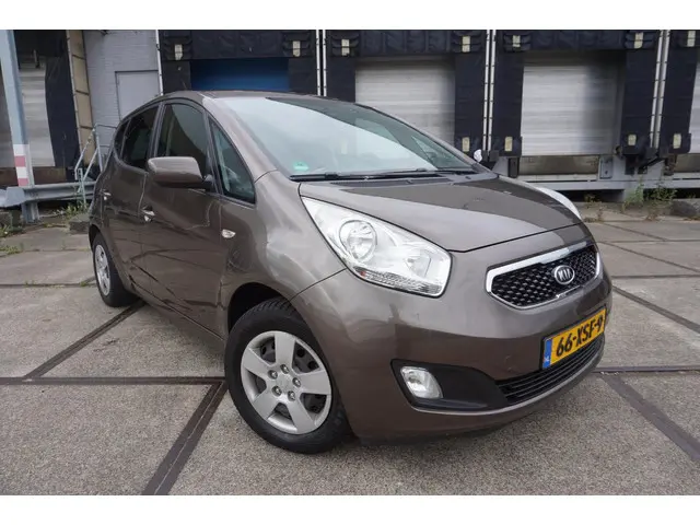 Kia Venga 1.6 CVVT Plus Pack 2012 Benzine 22