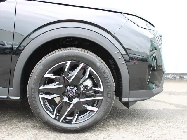 Peugeot 5008 1.2 Hybrid 145 Allure 2025 Hybride Benzine 9