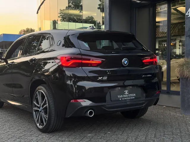 BMW X2 xDrive25e Executive 2023 Hybride Benzine 6