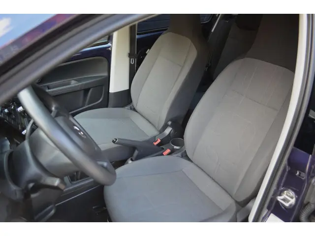 Volkswagen up! 1.0 BMT move up! 2016 Benzine 9