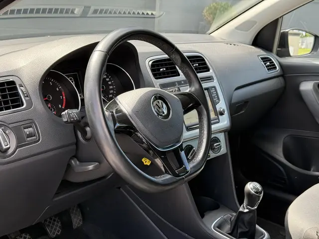 Volkswagen Polo 1.0 BlueMotion 2016 Benzine 19