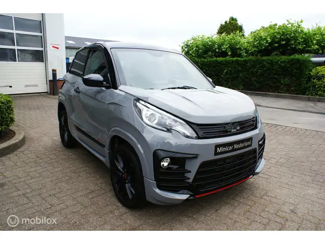 Ligier JS60 Brommobiel Ultimate Sun 2023 Diesel 6