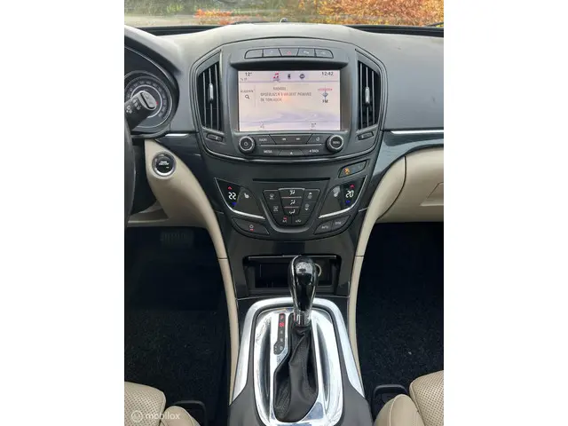 Opel Insignia Sports Tourer 1.6 T Cosmo 2014 Benzine 14