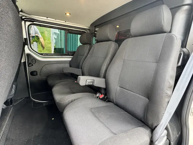 Renault Trafic 2.0 dCi 170 L2H1 DC Luxe 2021 Diesel 11