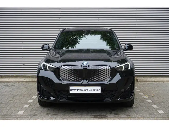 BMW iX1 eDrive20 67 kWh 2025 Elektrisch 4