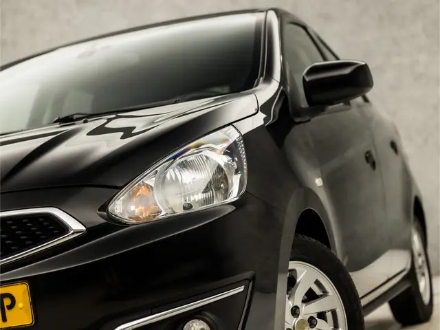 Mitsubishi Space Star 1.0 Intense Sport 2018 Benzine 27