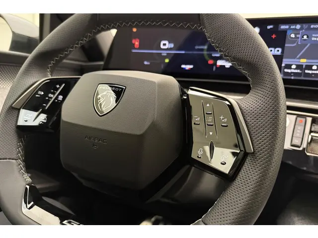 Peugeot 5008 1.2 Hybrid GT 2025 Hybride Benzine 27