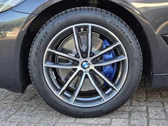BMW 5 Serie Touring 530i xDrive M SPORT 2021 Benzine 12