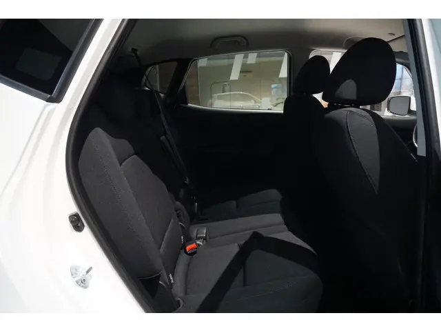 Hyundai ix20 1.6i i-Motion 2013 Benzine 32