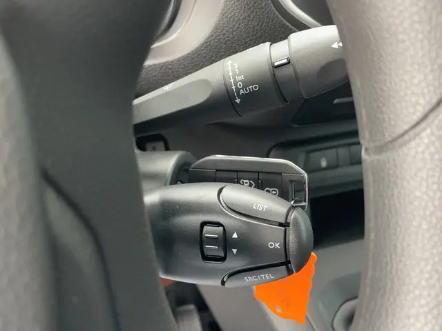 Toyota ProAce Worker 2.0 D-4D Live Long 2023 Diesel 14