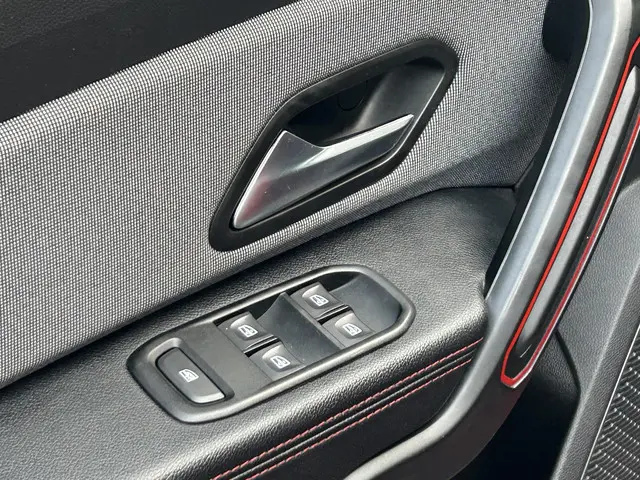 Dacia Duster 1.3 TCe Tech Road 2019 Benzine 19