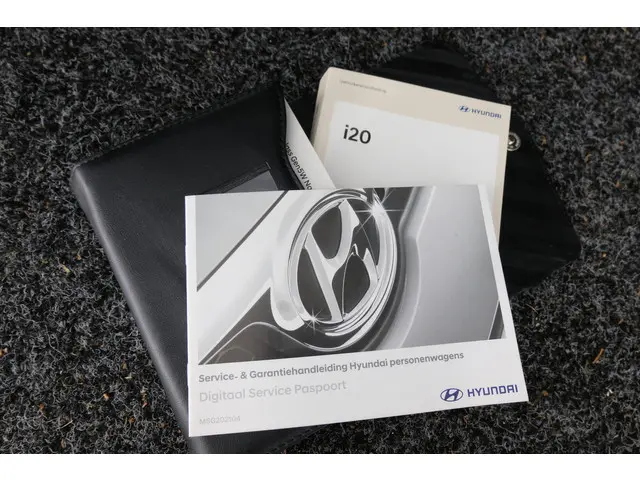 Hyundai i20 1.0 T-GDI Premium 2022 Hybride Benzine 33