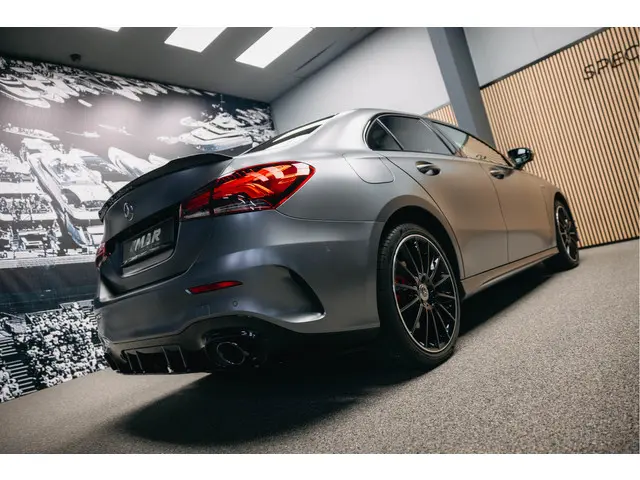 Mercedes-Benz A-Klasse 250 e 2020 Hybride Benzine 12