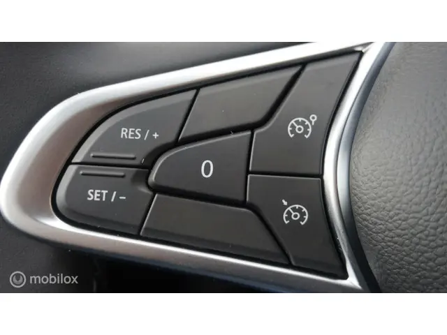 Mitsubishi Colt 1.0T MT Intense 2024 Benzine 13