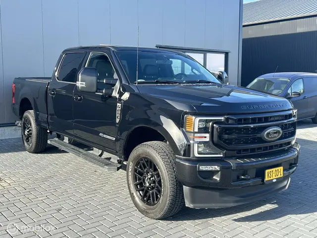 Ford F-250 USA 6.7 V8 Powerstroke 2022 Diesel 40