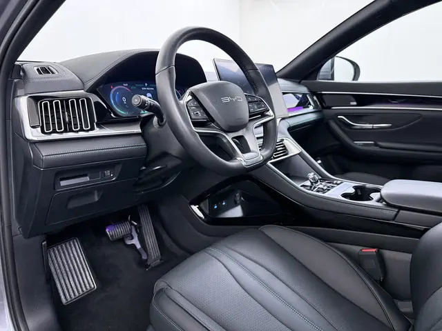 BYD SEAL U Design 87 kWh 2024 Elektrisch 18