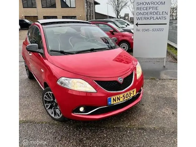 Lancia Ypsilon 1.2 Fire Evo Gold 2016 Benzine 2