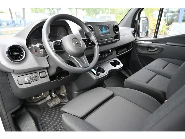 Mercedes-Benz Sprinter 319 CDI L2H1 4x4 2024 Diesel 4