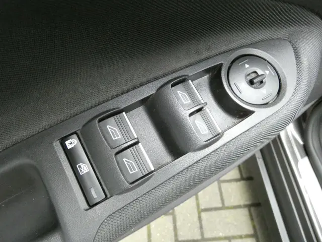 Ford C-MAX HELAAS VERKOCHT!!! 2017 Benzine 13