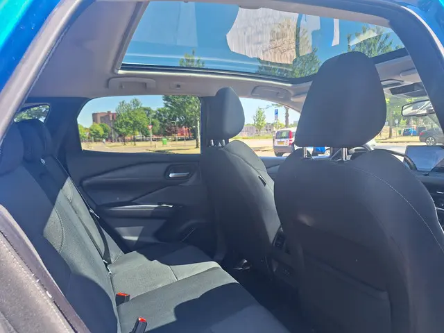 Nissan QASHQAI 1.3 MHEV Connecta 2023 Hybride Benzine 18