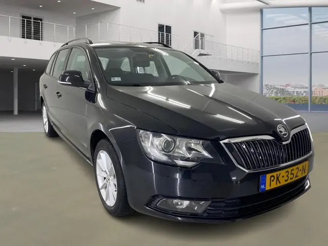 Škoda Superb 2