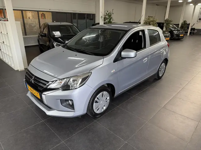 Mitsubishi Space Star 1.0 Cool+ 2021 Benzine 3