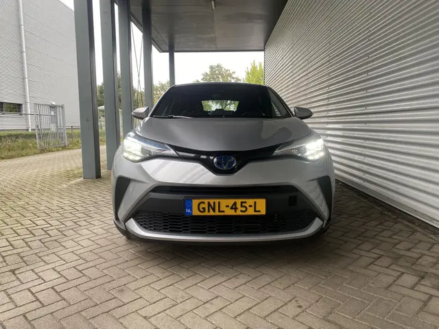 Toyota C-HR 1.8 Hybrid Business 2022 Hybride Benzine 13