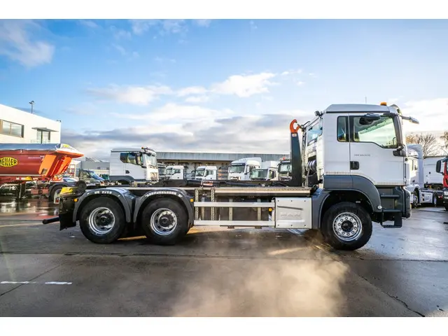 MAN TGS 33.470 BL - 64 456 KM 2021 Diesel 3