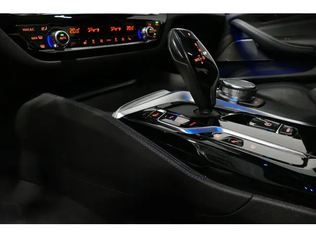 BMW 5 Serie 530e xDrive M Sport 2023 Hybride Benzine 8