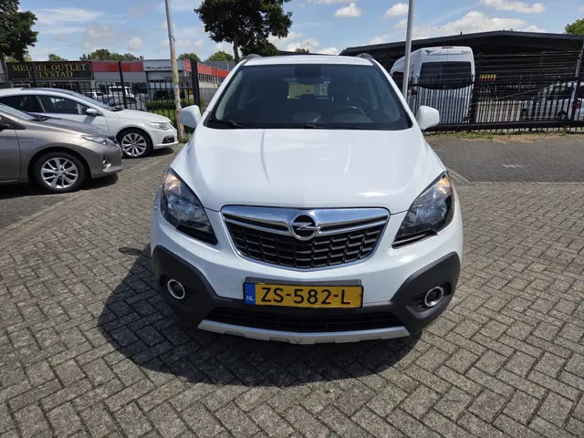 Opel Mokka 1.6 Selection 2015 Benzine 3