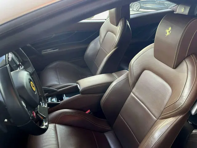 Ferrari FF 6.3 V12 2015 Benzine 2