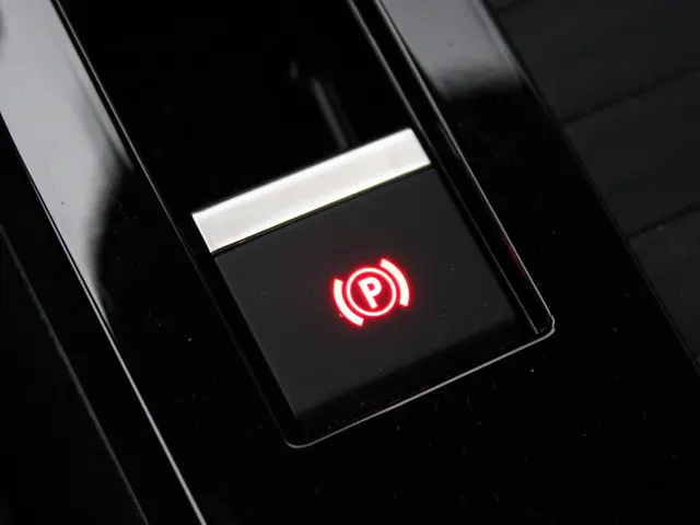 Citroën C4 HYBRID 145 BUSINESS 2025 Hybride Benzine 31