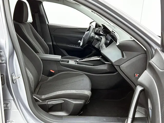 Peugeot 308 SW 1.2 130PK AUT. Business 2022 Benzine 7